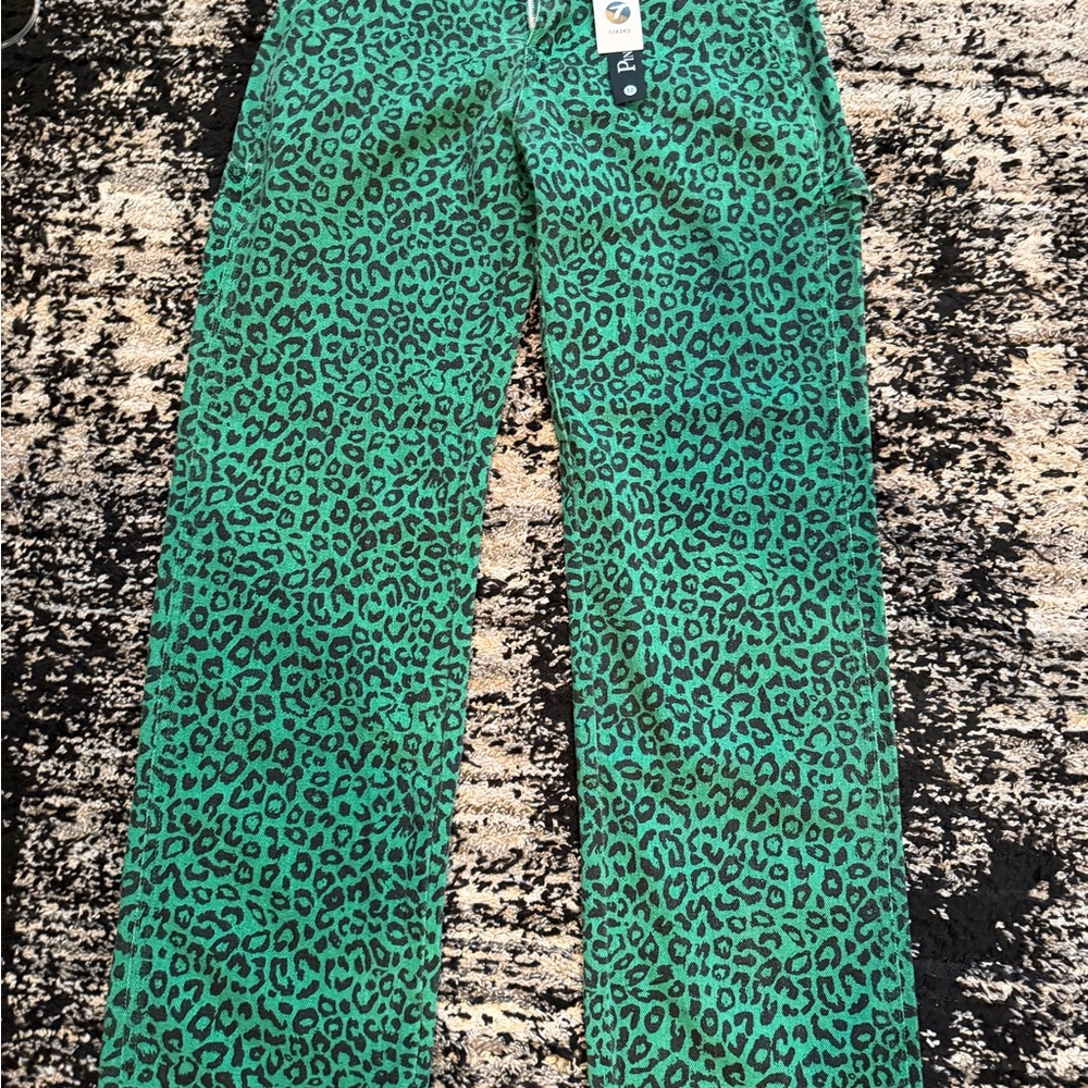 Green Leopard Print carpenter jeans Pants size medium women’s new with tags